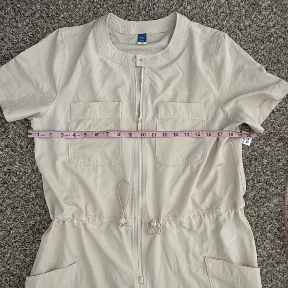 Old Navy Womens StretchTech Utility Jumpsuit Beige Short Sleeve Tall Medium - Picture 8 of 12